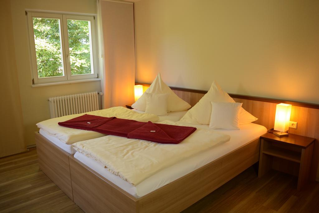 Hotel Tagungshaus Regina Pacis Leutkirch im Allgäu Zewnętrze zdjęcie