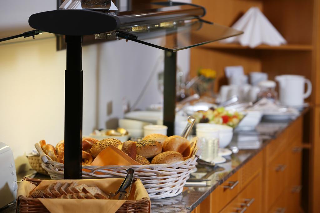 Hotel Tagungshaus Regina Pacis Leutkirch im Allgäu Zewnętrze zdjęcie